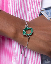 Load image into Gallery viewer, Geode Greeting - Green bracelet