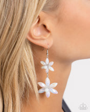 Load image into Gallery viewer, Pearl Posy - White earrings