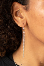 Load image into Gallery viewer, Runway Rival - Green necklace