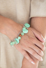 Load image into Gallery viewer, Springtime Springs - Green bracelet