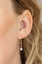 Load image into Gallery viewer, Super Mom - Gold necklace