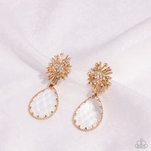 Load image into Gallery viewer, Stellar Shooting Star - Gold earrings