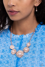 Load image into Gallery viewer, Gatsby Gallery - Copper necklace