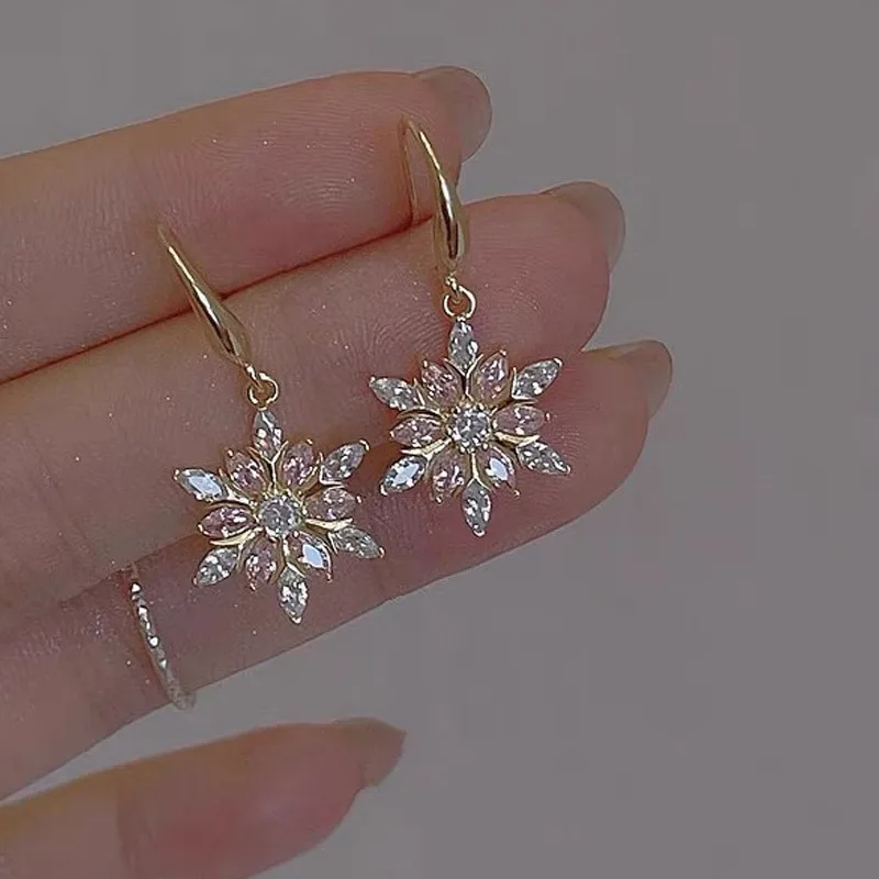 Rhinestone Snowflake Boutique ER