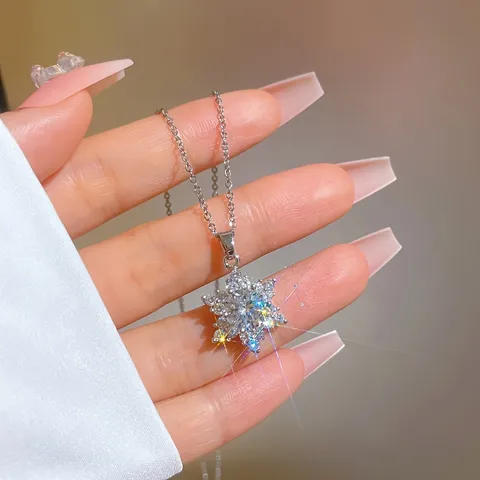 White Rhinestone Snowflake Silver Boutique NL