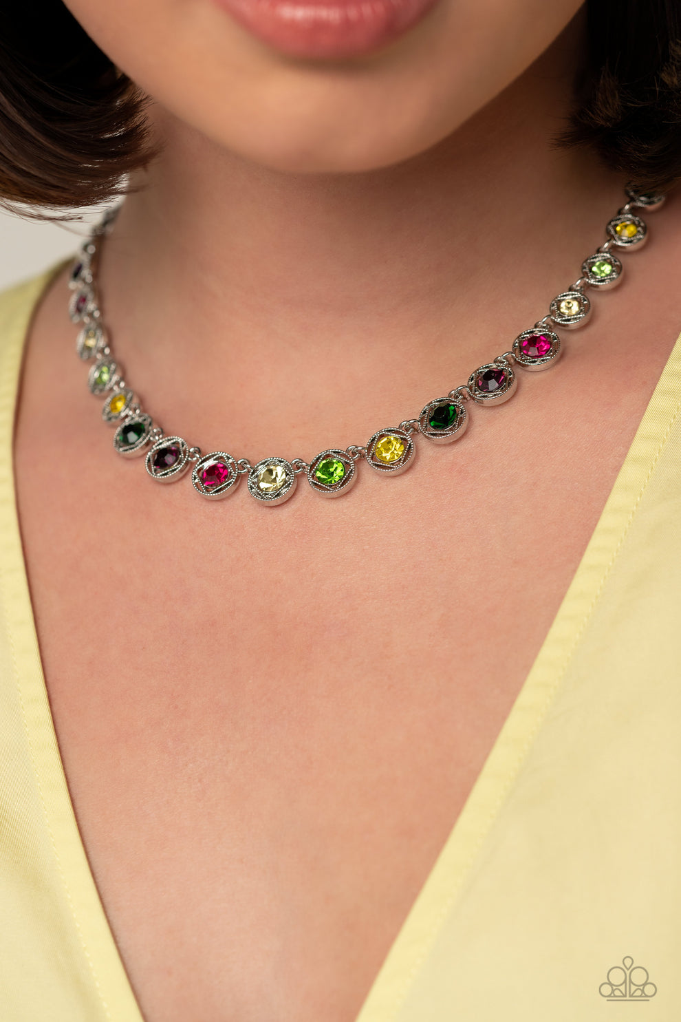 Kaleidoscope Charm - Multi

Necklace life of the party exclusive May 2023