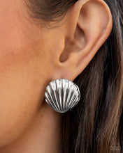 Load image into Gallery viewer, Seashell Surprise - Silver earrings
