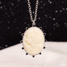 Load image into Gallery viewer, Romantic Artistry - Black necklace
