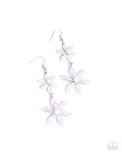Load image into Gallery viewer, Pearl Posy - White earrings
