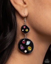 Load image into Gallery viewer, Gallery Genius - Black earrings

