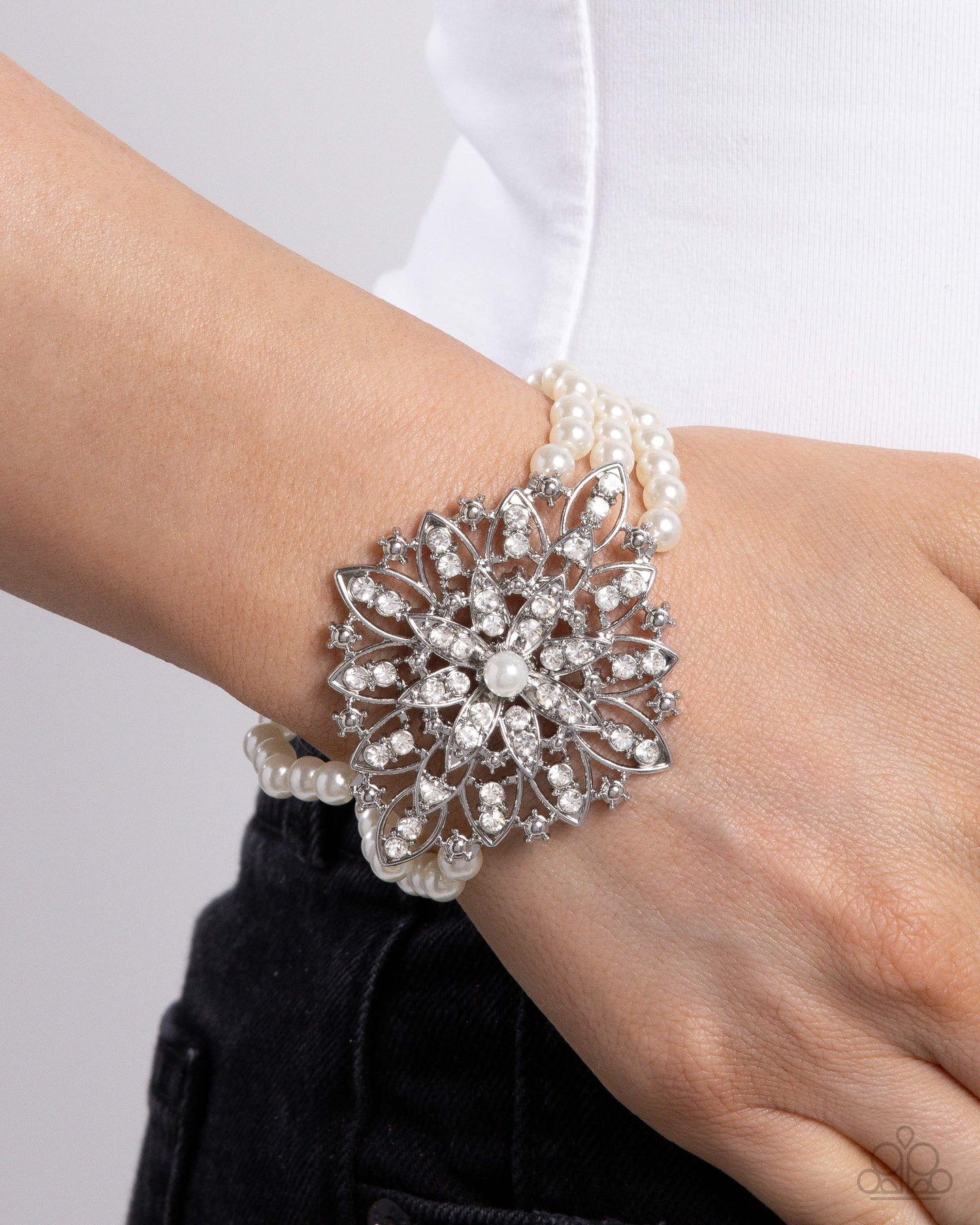 Flattering Florals - White bracelet