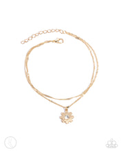 Load image into Gallery viewer, Blossoming Breeze - Gold bracelet
