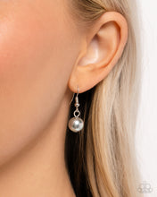 Load image into Gallery viewer, Maiden Mermaid - Silver necklace
