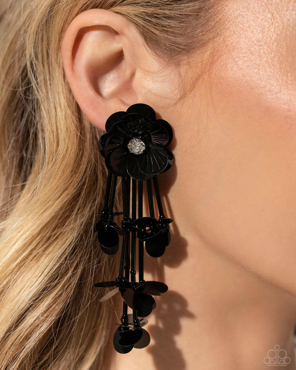 Floral Future - black - earrings Life of the Party 2024