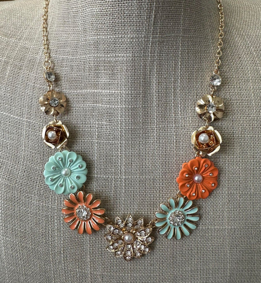 Garden Gesture - Multi Necklace -July 2024 July oy the Party