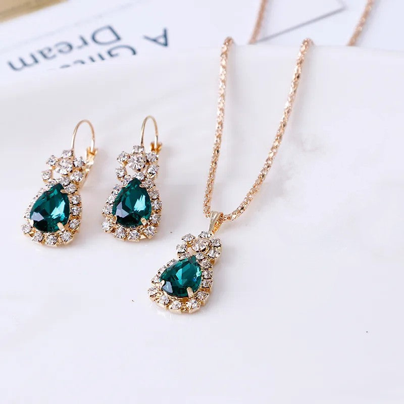 Gold Rhinestone Jewelry Set Green Pear Cut Boutique NL