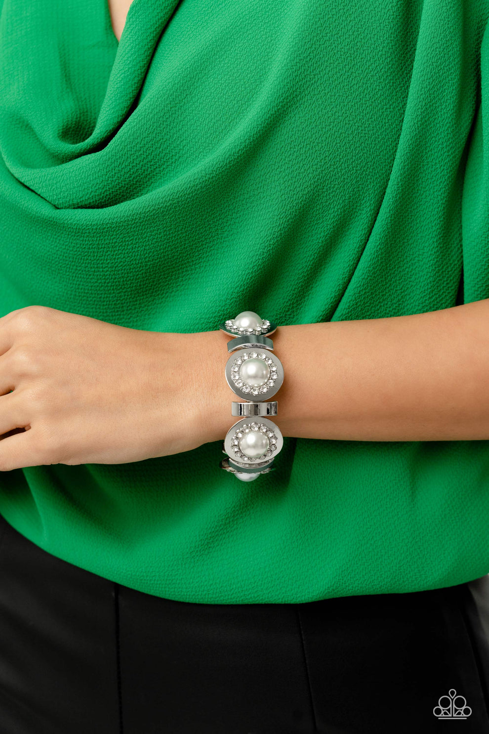 Summer Serenade - white -bracelet
 Exclusive Life of the party