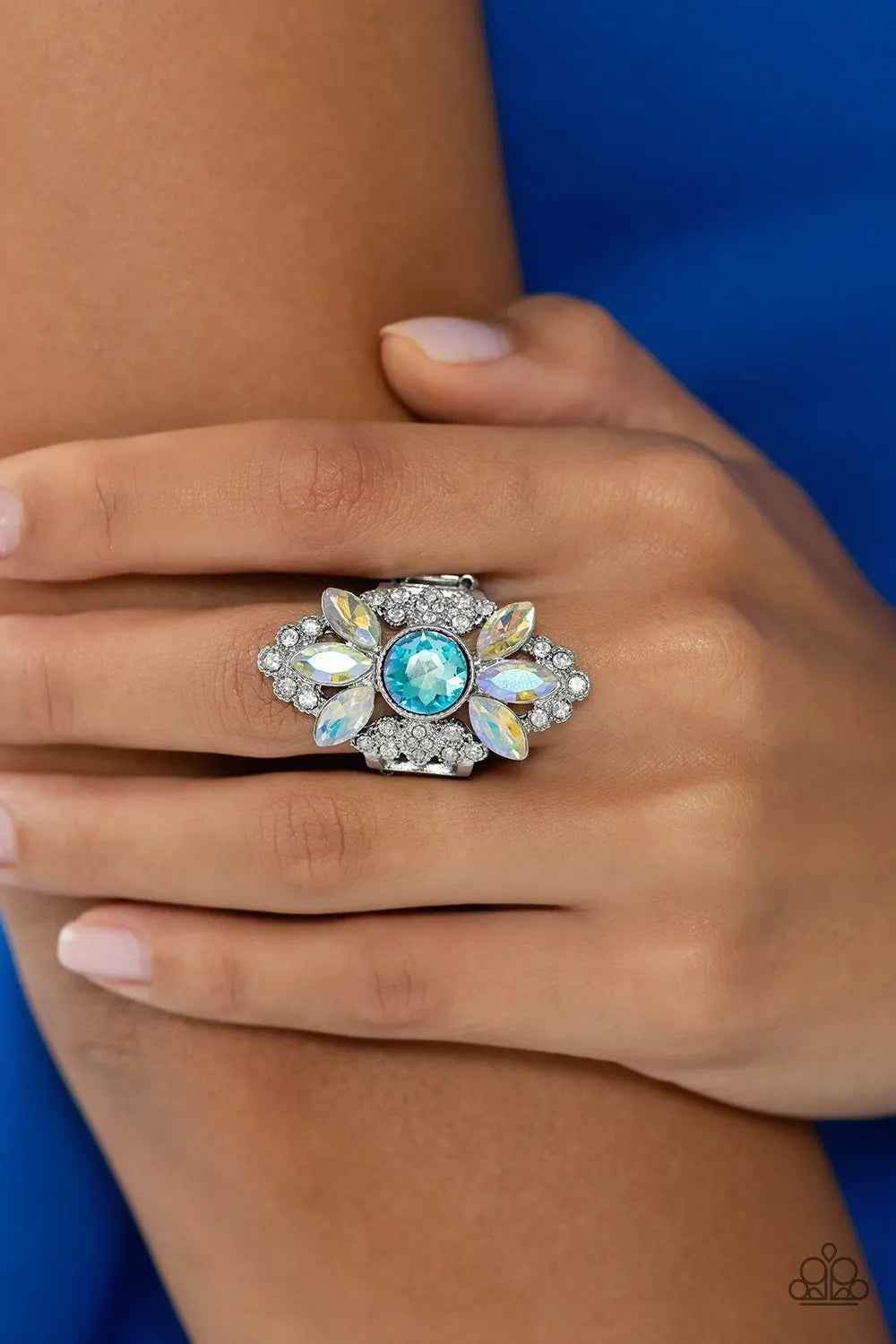 GLISTEN Here! - Blue  Ring
July exclusive life of the party