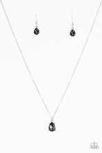 Load image into Gallery viewer, Classy Classicist - Silver necklace
