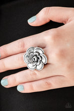 Load image into Gallery viewer, FLOWERBED and Breakfast - Silver ring
