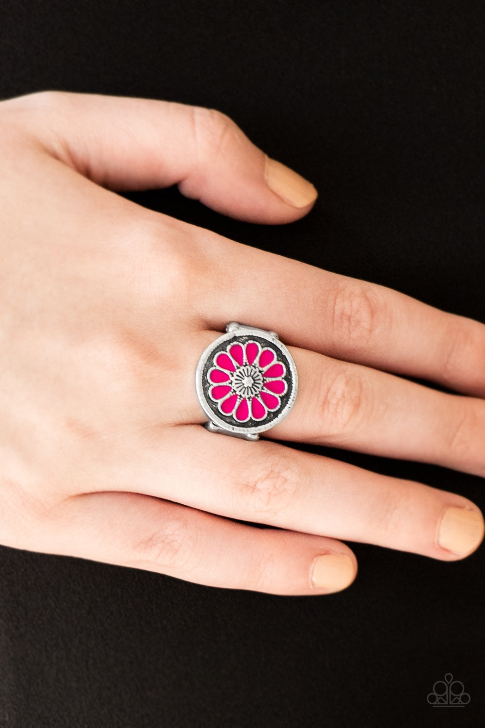 Garden View - Pink ring