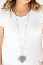 Load image into Gallery viewer, Classic Casanova - Silver necklace
