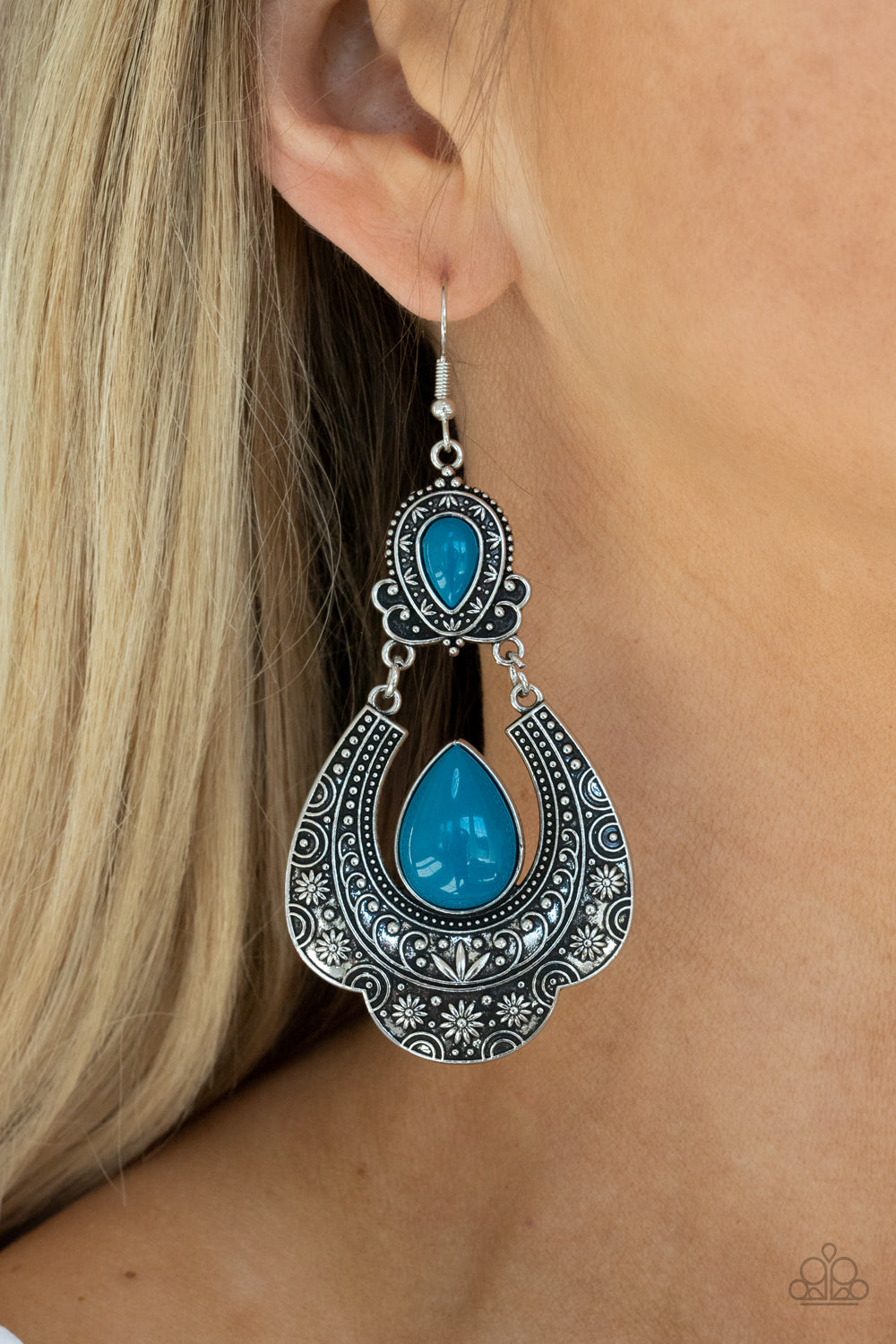 Rise and Roam - Blue earrings