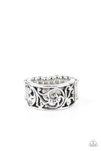 Load image into Gallery viewer, Di-VINE Design - Silver ring
