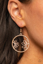 Load image into Gallery viewer, Demurely Daisy - Rose Gold earrings
