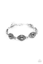 Load image into Gallery viewer, Crown Privilege - Silver bracelet

