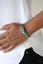 Load image into Gallery viewer, Cottage Living - Brass bracelet
