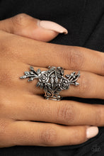 Load image into Gallery viewer, Rustic Rose Gardens - Silver ring
