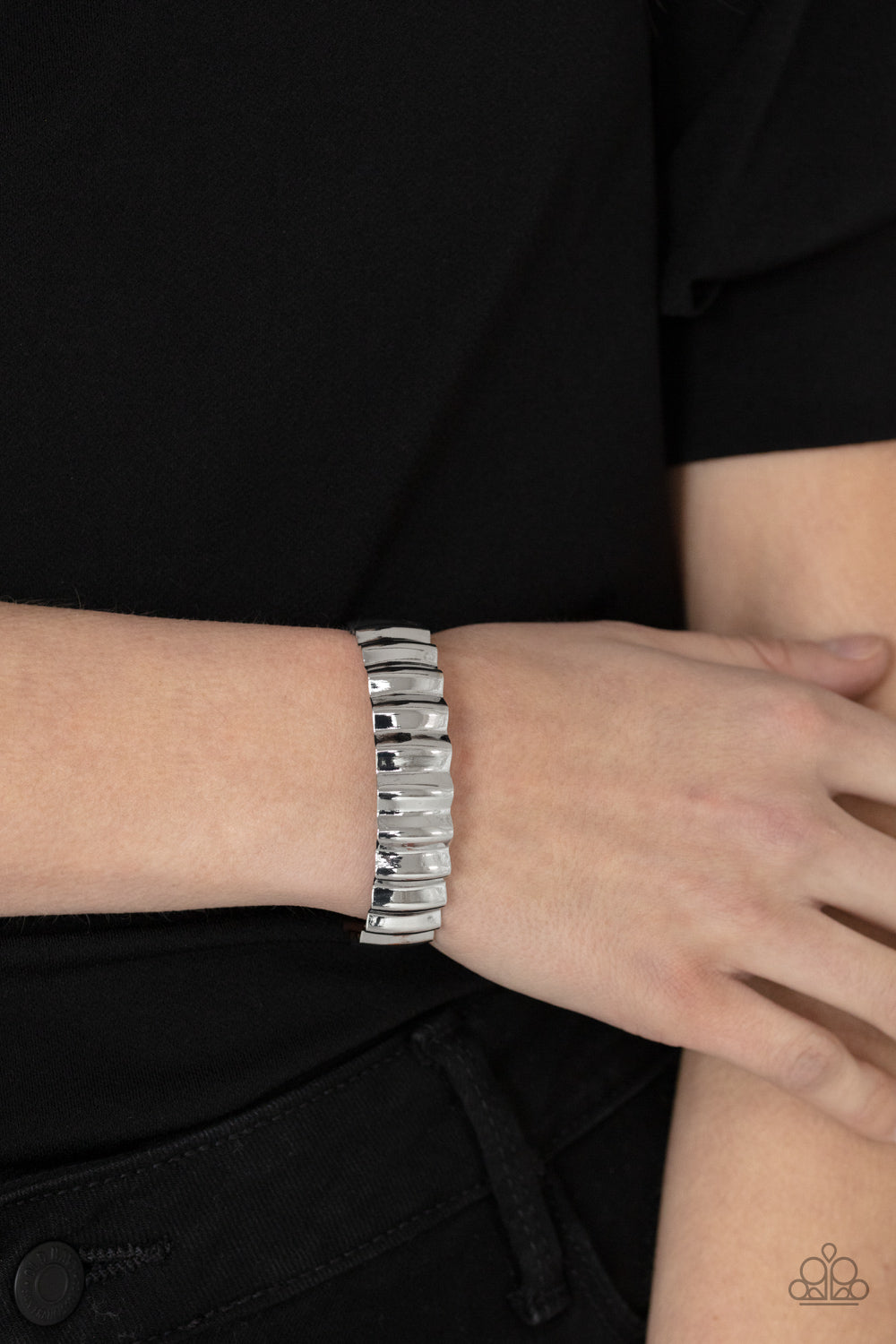 Across The HEIR-Waves - Silver bracelet