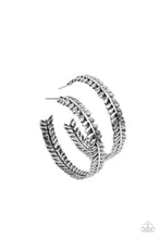 Load image into Gallery viewer, Laurel Gardens - Silver earrings
