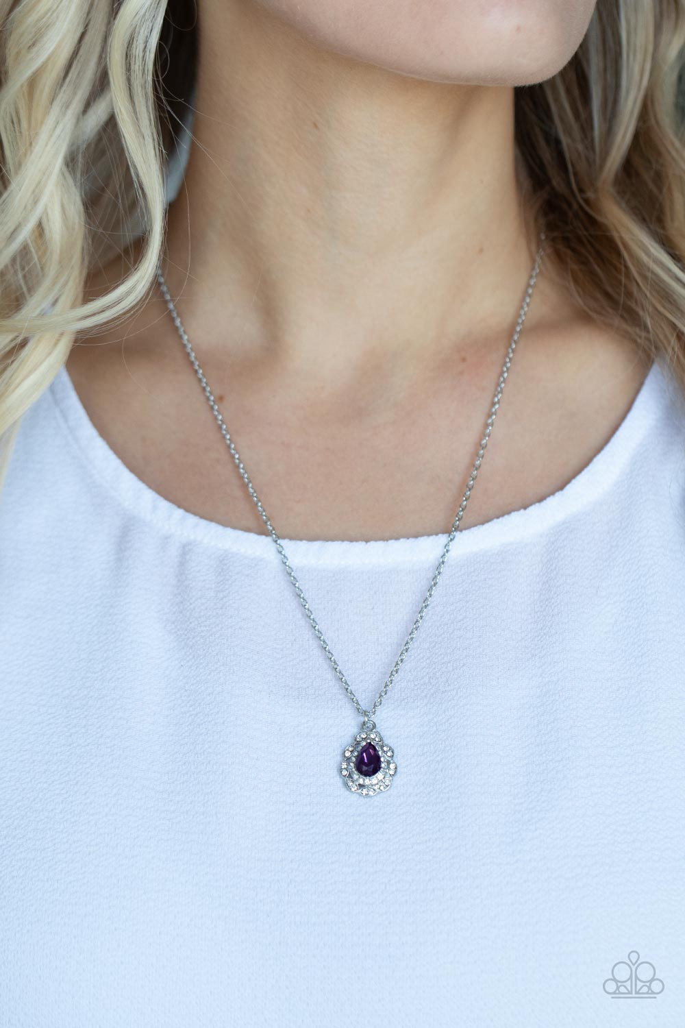 Vintage Validation - Purple necklace