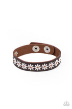 Load image into Gallery viewer, Wildflower Wayfarer - White bracelet
