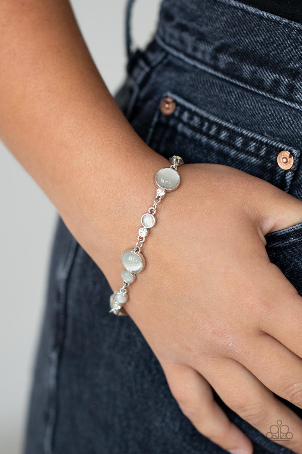 Storybook Beam - White bracelet