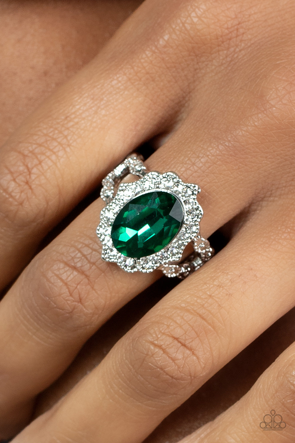 Oval Office Opulence - Green ring