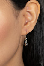 Load image into Gallery viewer, Skyscraping Sparkle - Silver necklace
