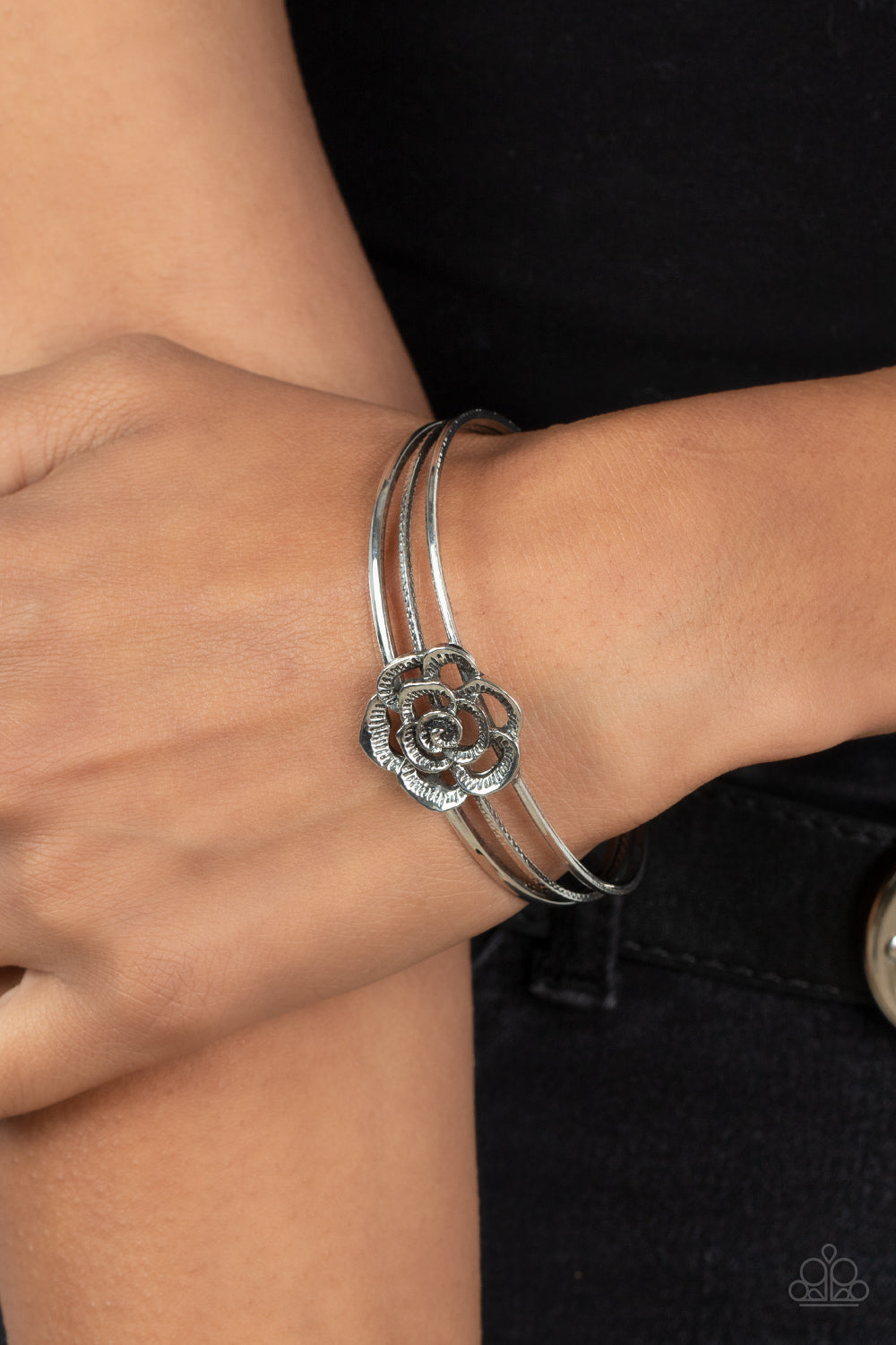 Rosy Repose - Silver bracelet