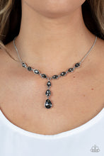 Load image into Gallery viewer, Park Avenue A-Lister - Silver necklace

