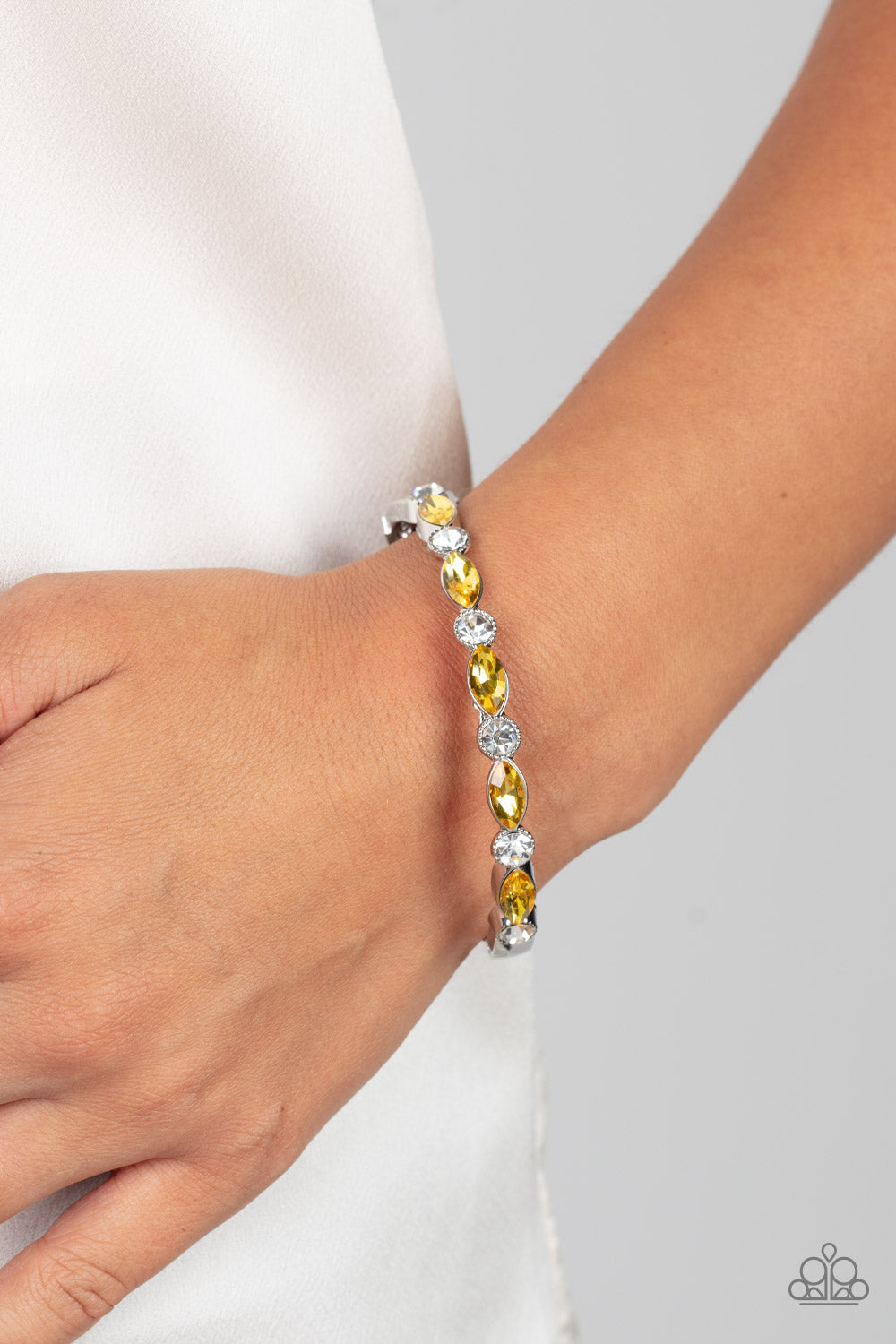Petitely Powerhouse - Yellow bracelet