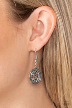 Load image into Gallery viewer, Forever and EVERGLADE - Green necklace
