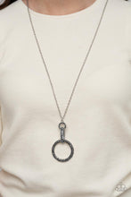Load image into Gallery viewer, Radiant Ringleader - Silver necklace
