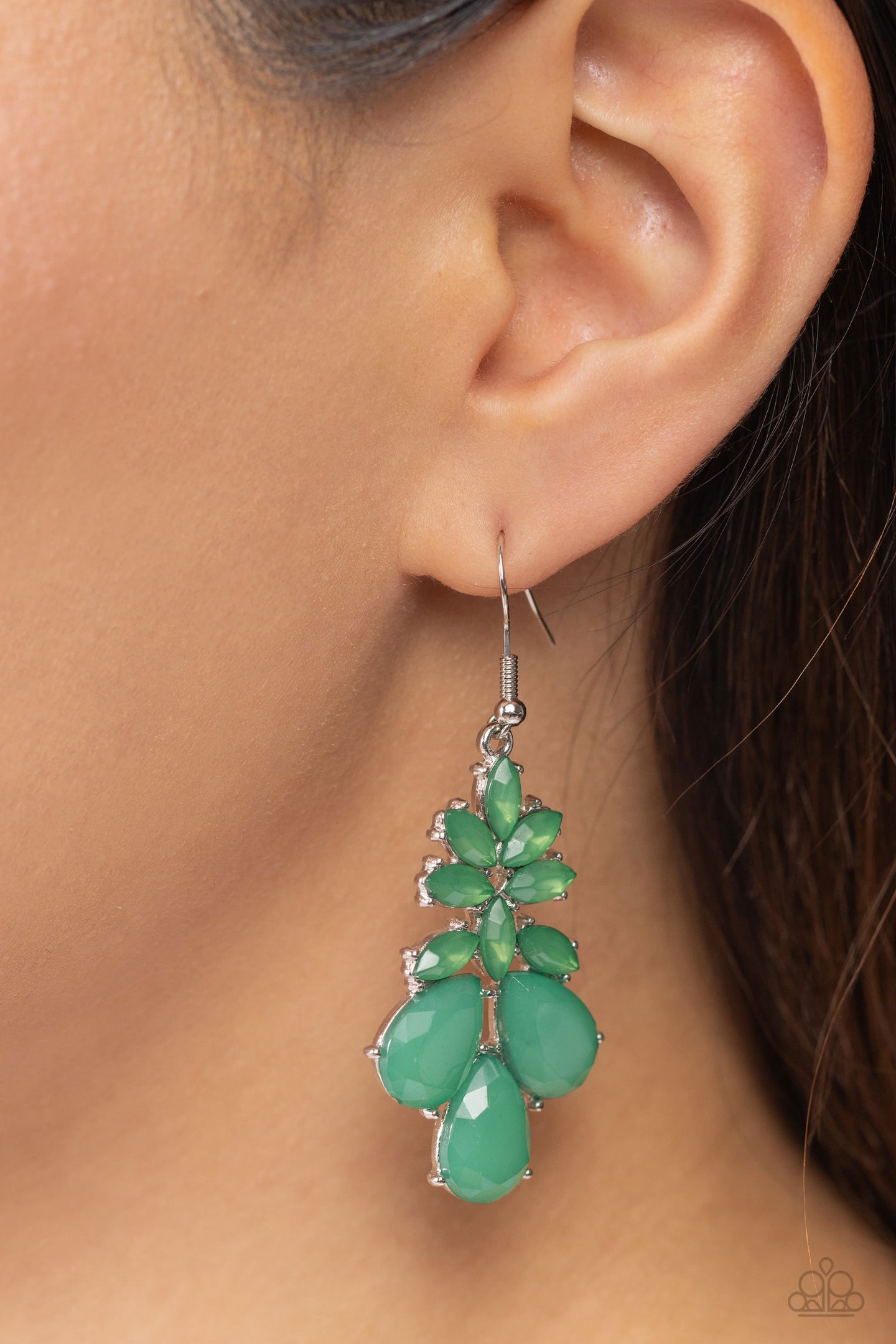 Fashionista Fiesta - Green earrings