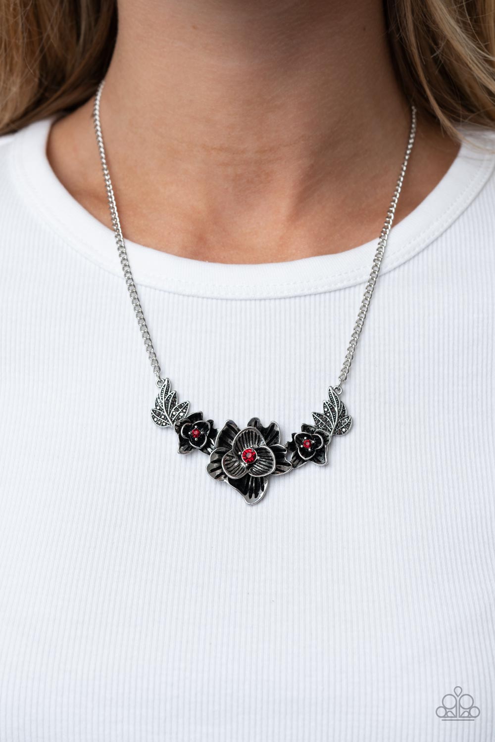 Botanical Breeze - Red necklace