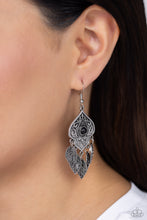 Load image into Gallery viewer, Desert Canopy - Black earrings
