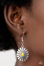 Load image into Gallery viewer, Delectably Daisy - Yellow earrings
