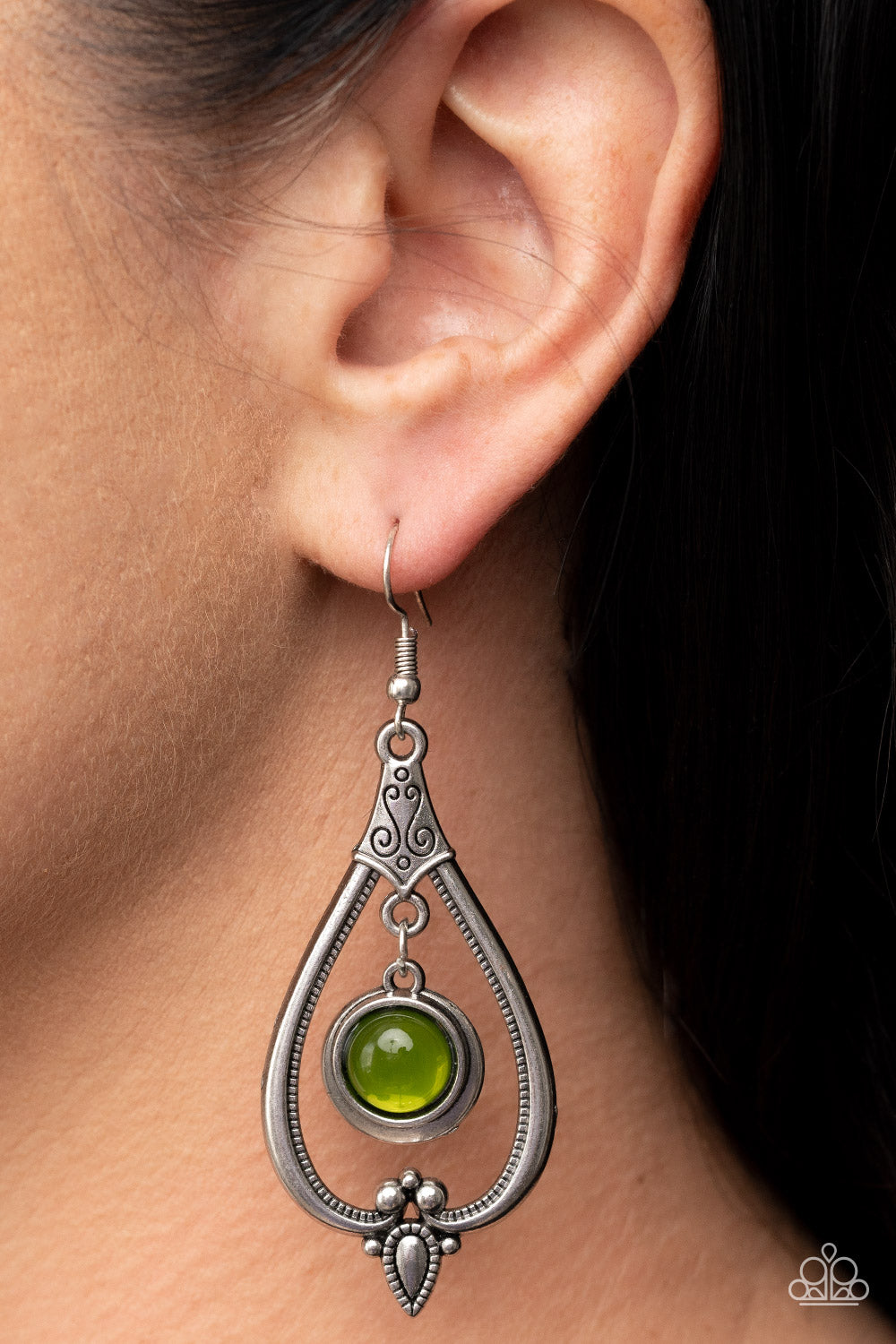 Ethereal Emblem - Green earrings