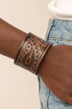 Load image into Gallery viewer, Paisley Pioneer - Blue bracelet
